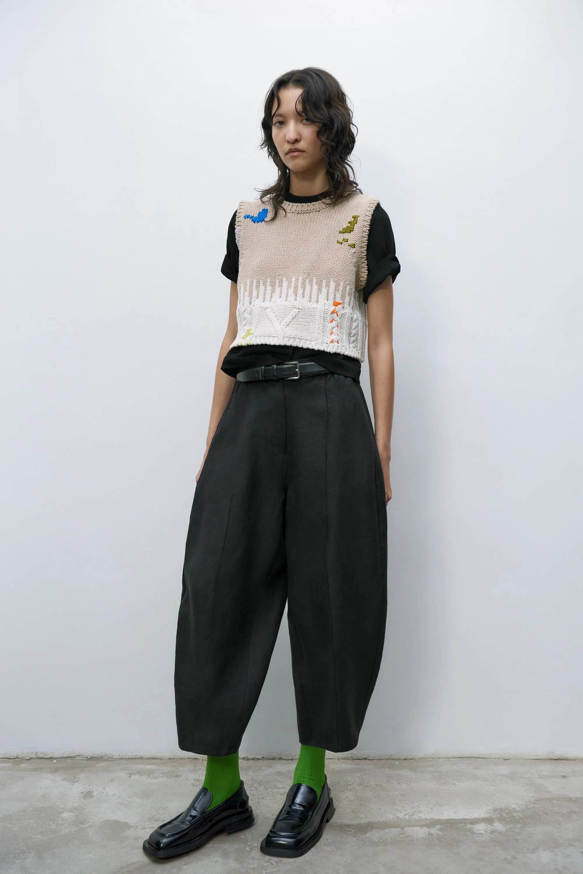 Linen Curved Pants, Black