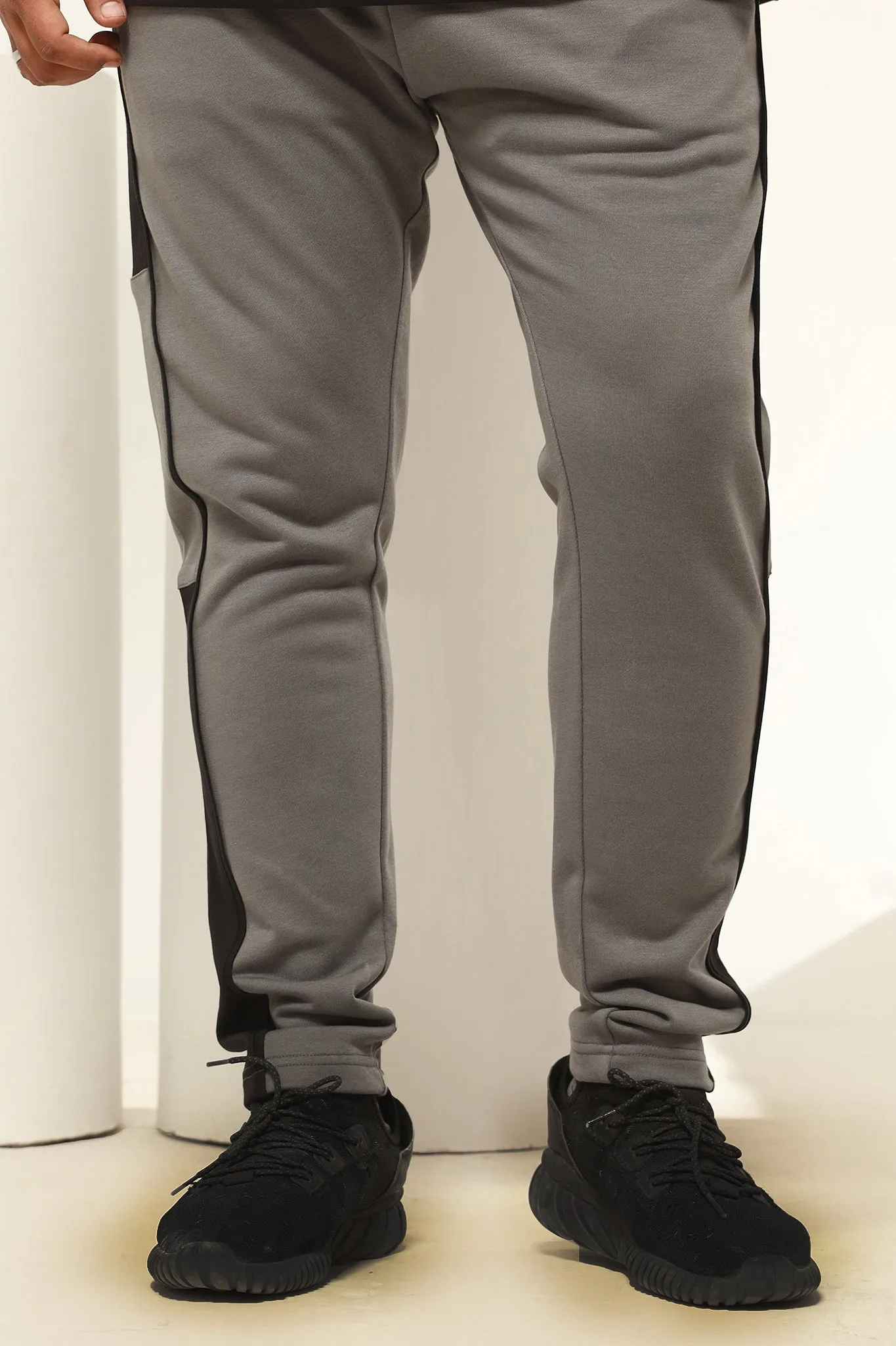 STRIPED GRAY TAPERED TROUSERS (PLUS SIZE) - W20 - MTR008P